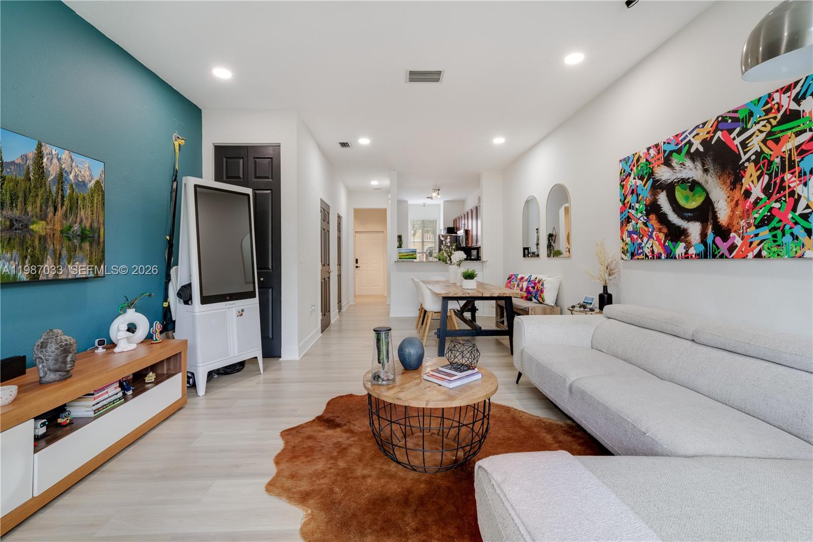 VILLAGE WALK - Residential