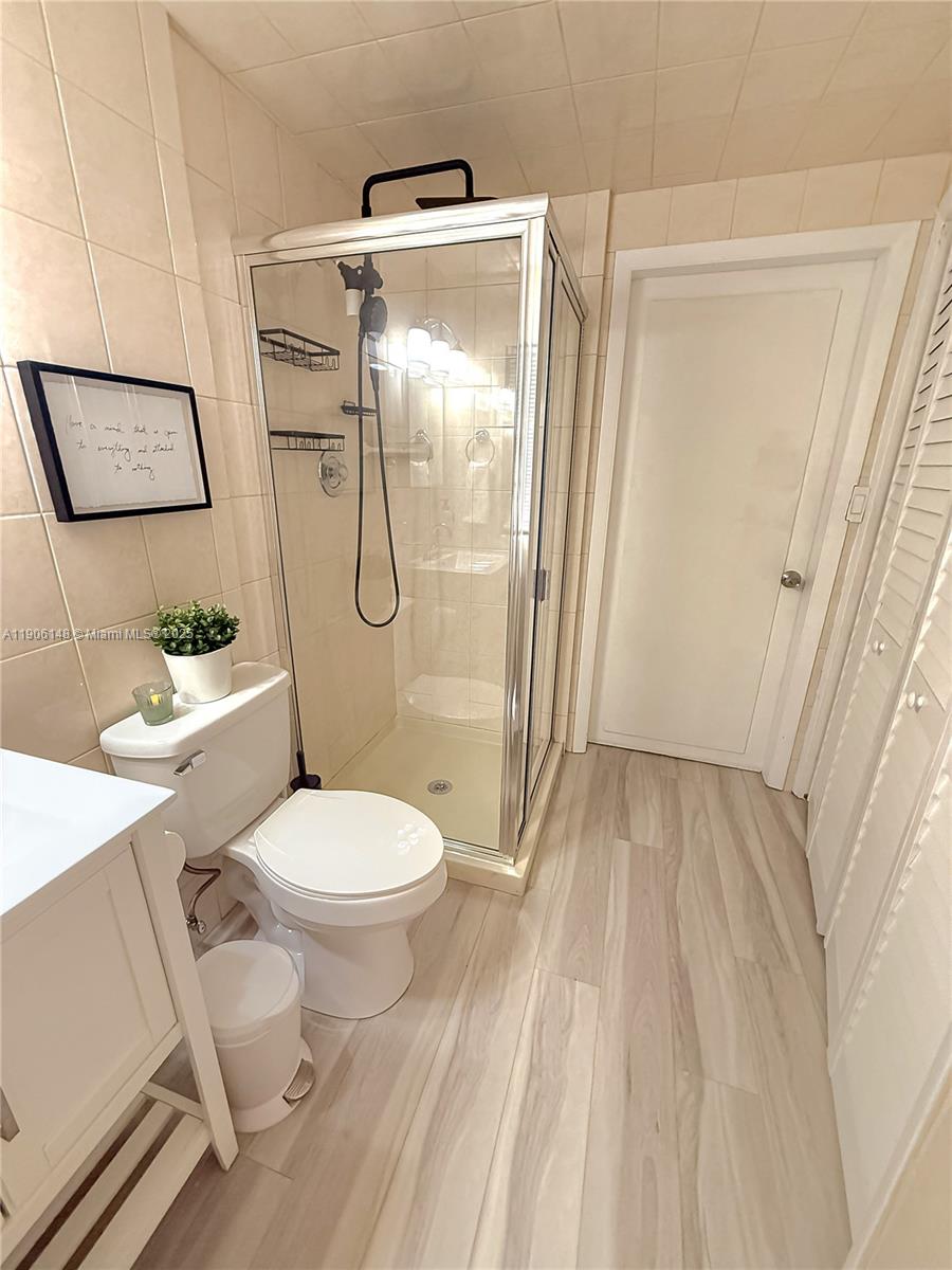 NORTH ANDREWS GARDENS ANN - Residential Lease