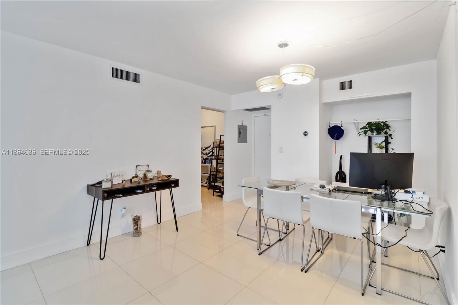 ARLEN HOUSE EAST CONDO - Residential