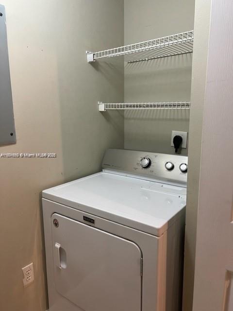 PALMS POINT CONDO - Residential Lease
