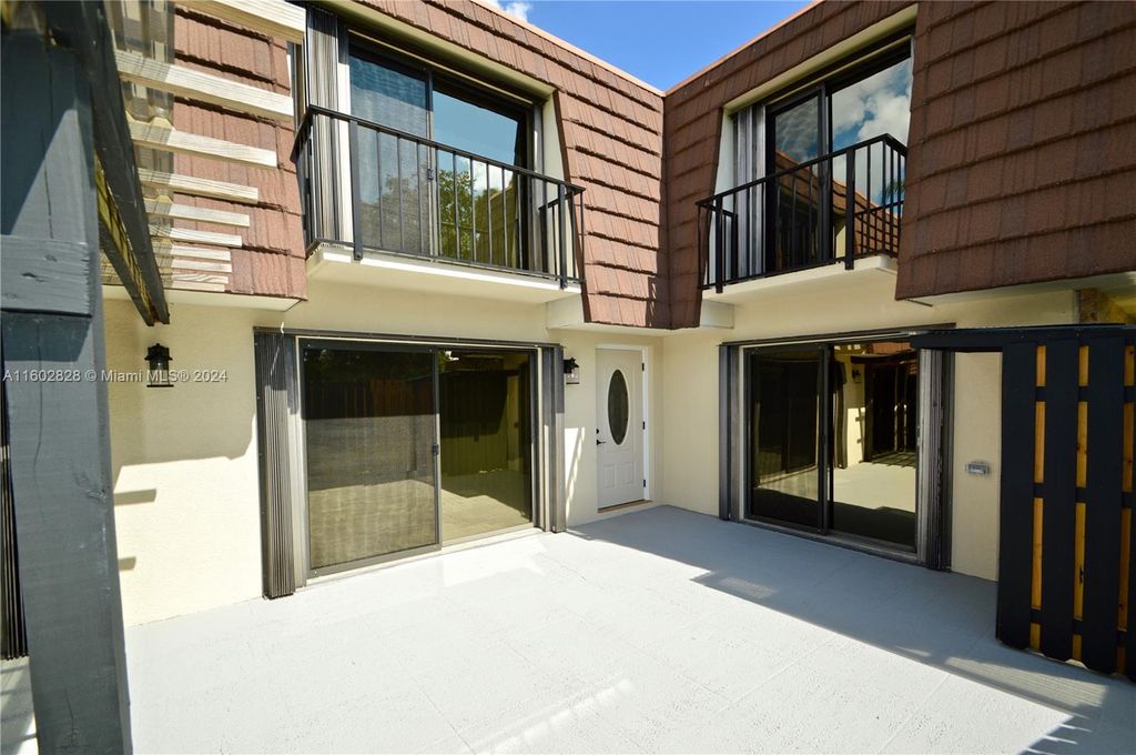 Photo of 1613 16th Ln, Palm Beach Gardens, FL 33418 (MLS # A11602828)