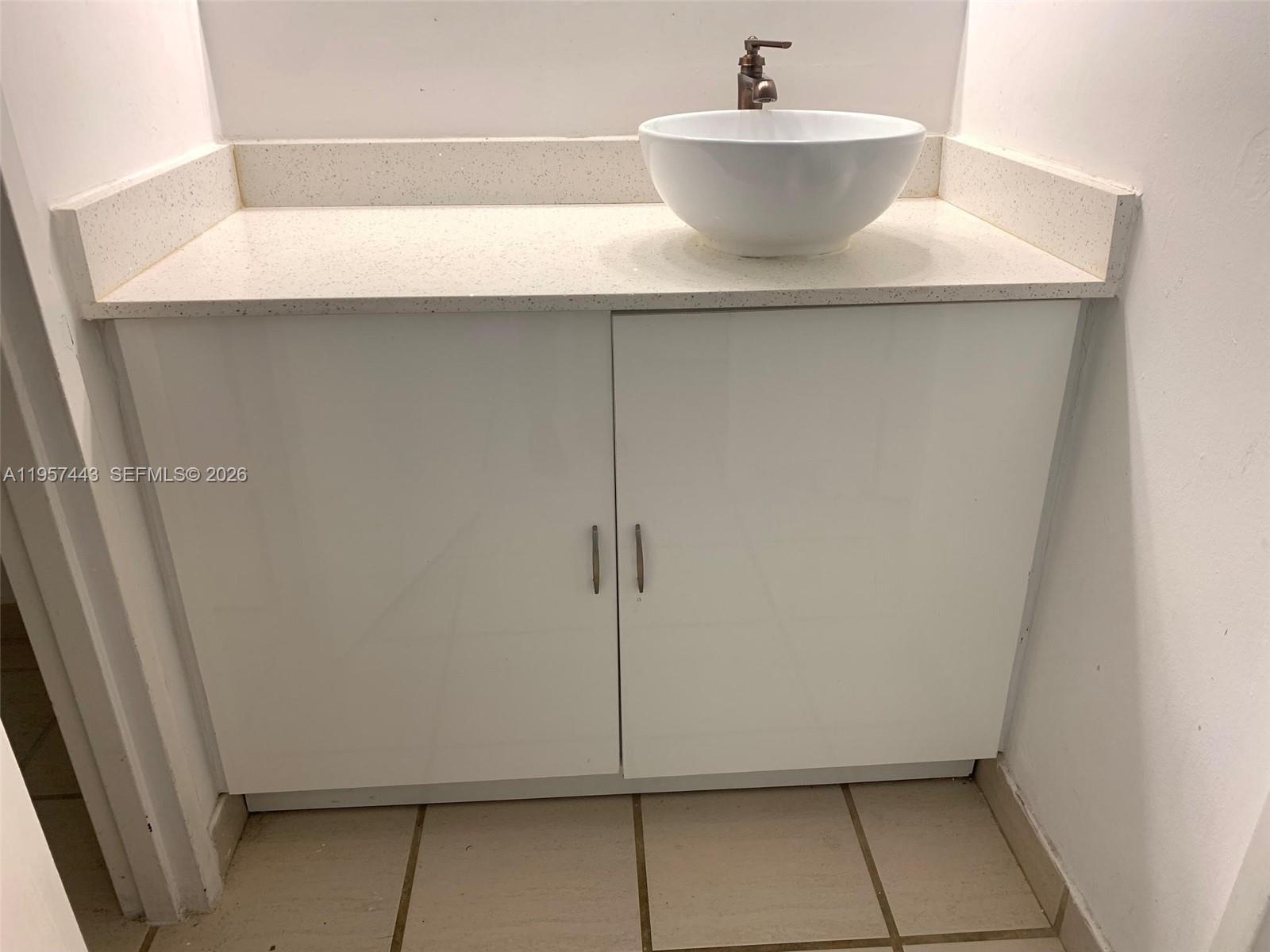 THE DECOPLAGE CONDO - Residential