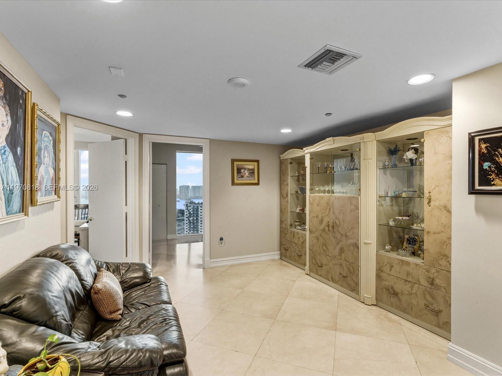 OCEAN ONE CONDO - Residential