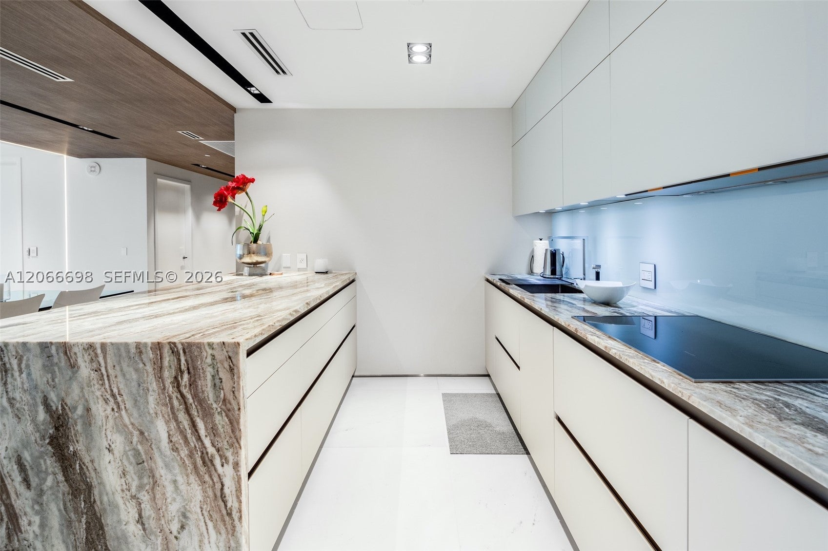360 Ocean Dr 804S