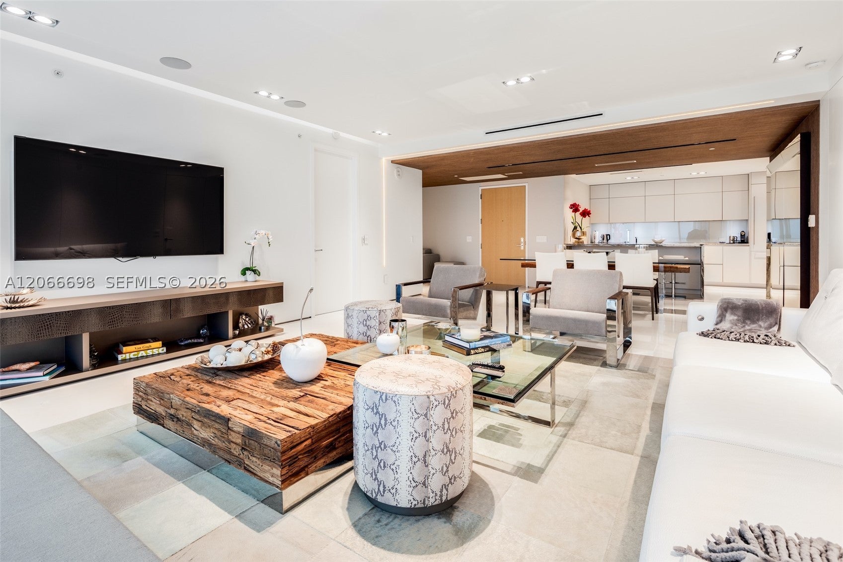 360 Ocean Dr 804S