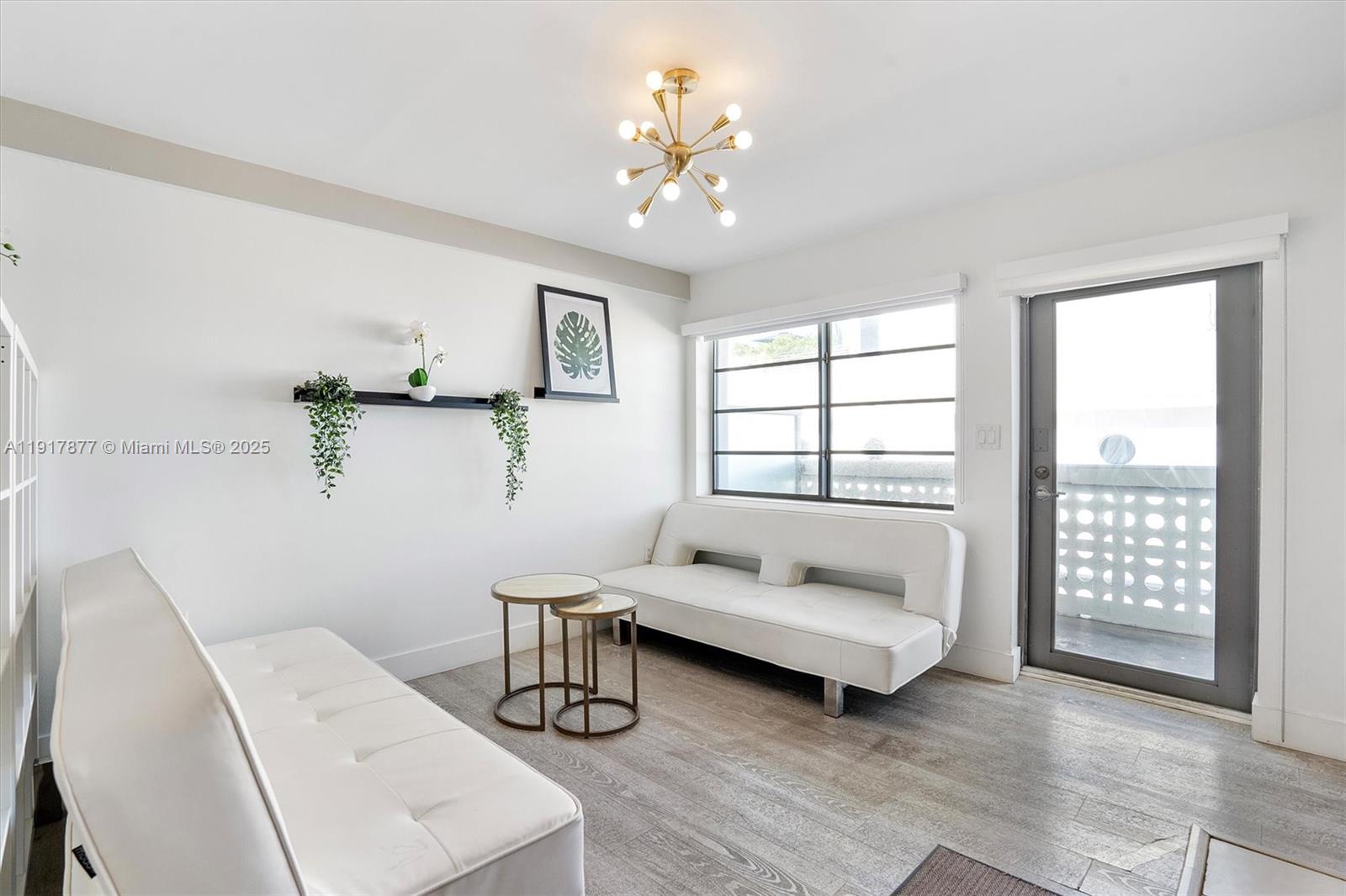 THE STRAND ON OCEAN DRIVE - Residential