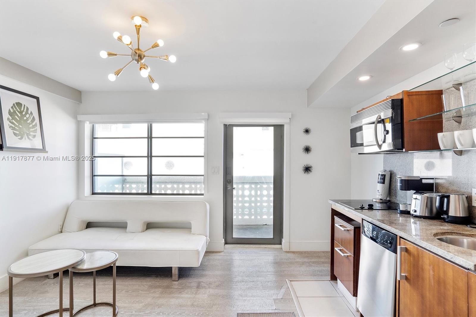 THE STRAND ON OCEAN DRIVE - Residential