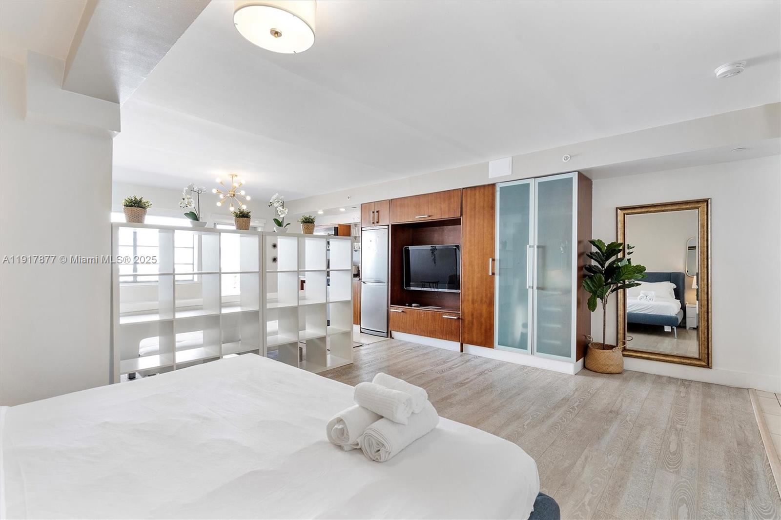 THE STRAND ON OCEAN DRIVE - Residential