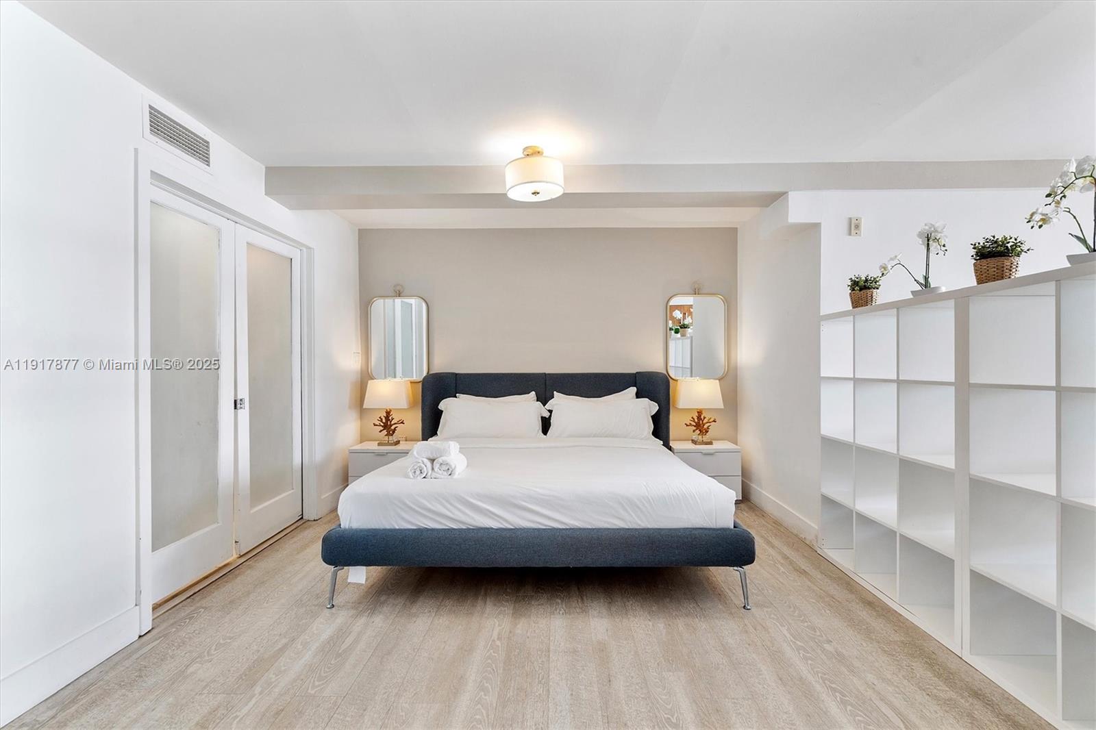 THE STRAND ON OCEAN DRIVE - Residential