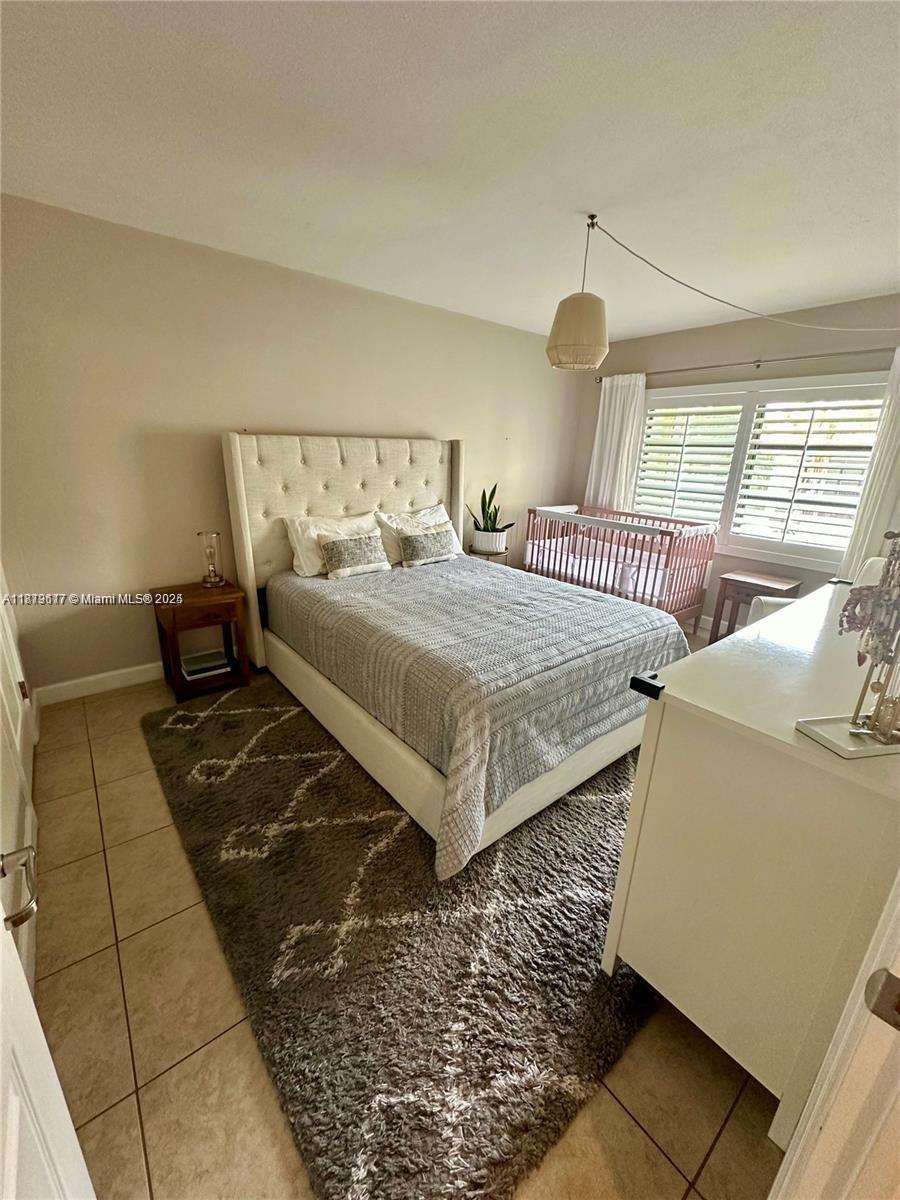 VENETIAN PALMS CONDO - Residential