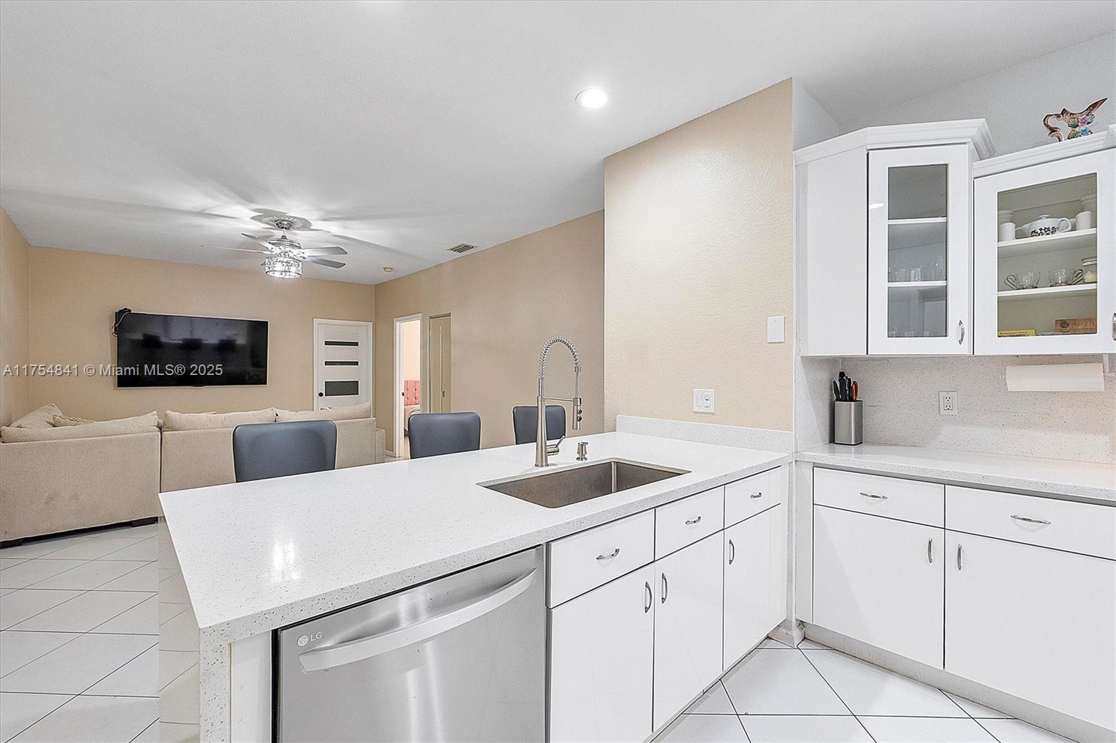 POMPANO BCH COMMUNITY - Residential