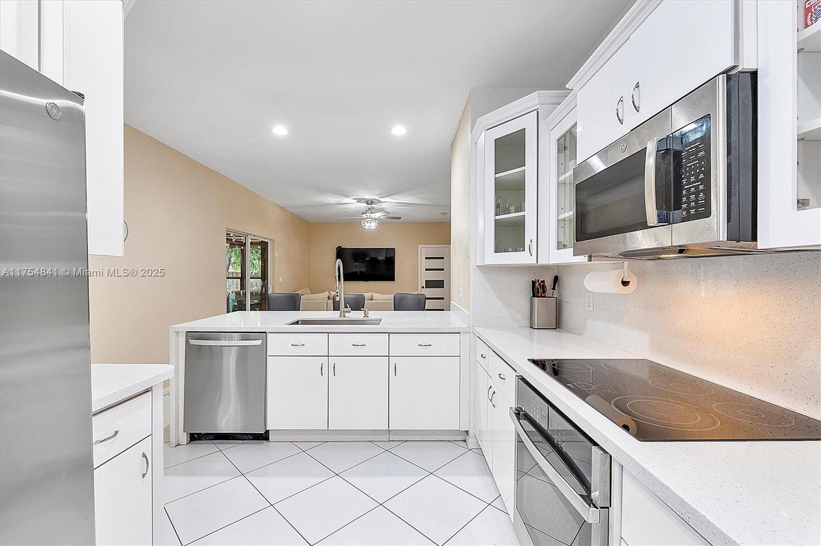 POMPANO BCH COMMUNITY - Residential