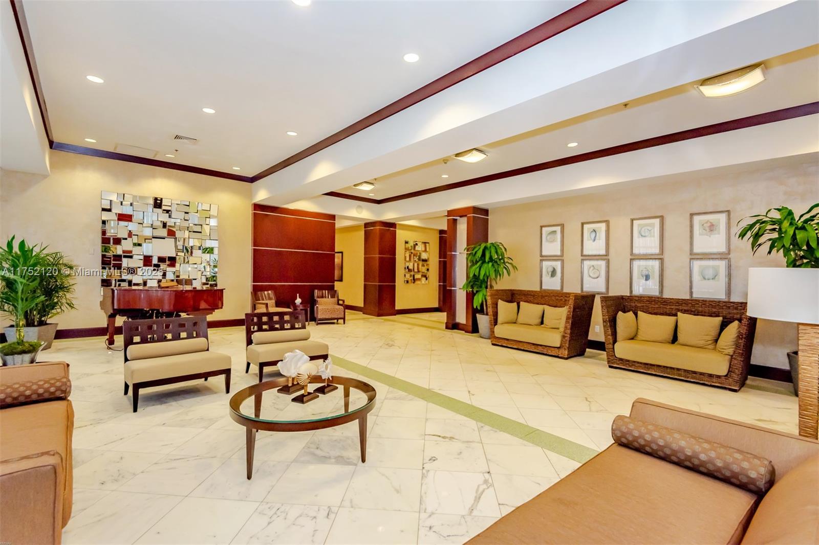 LA PERLA CONDO - Residential