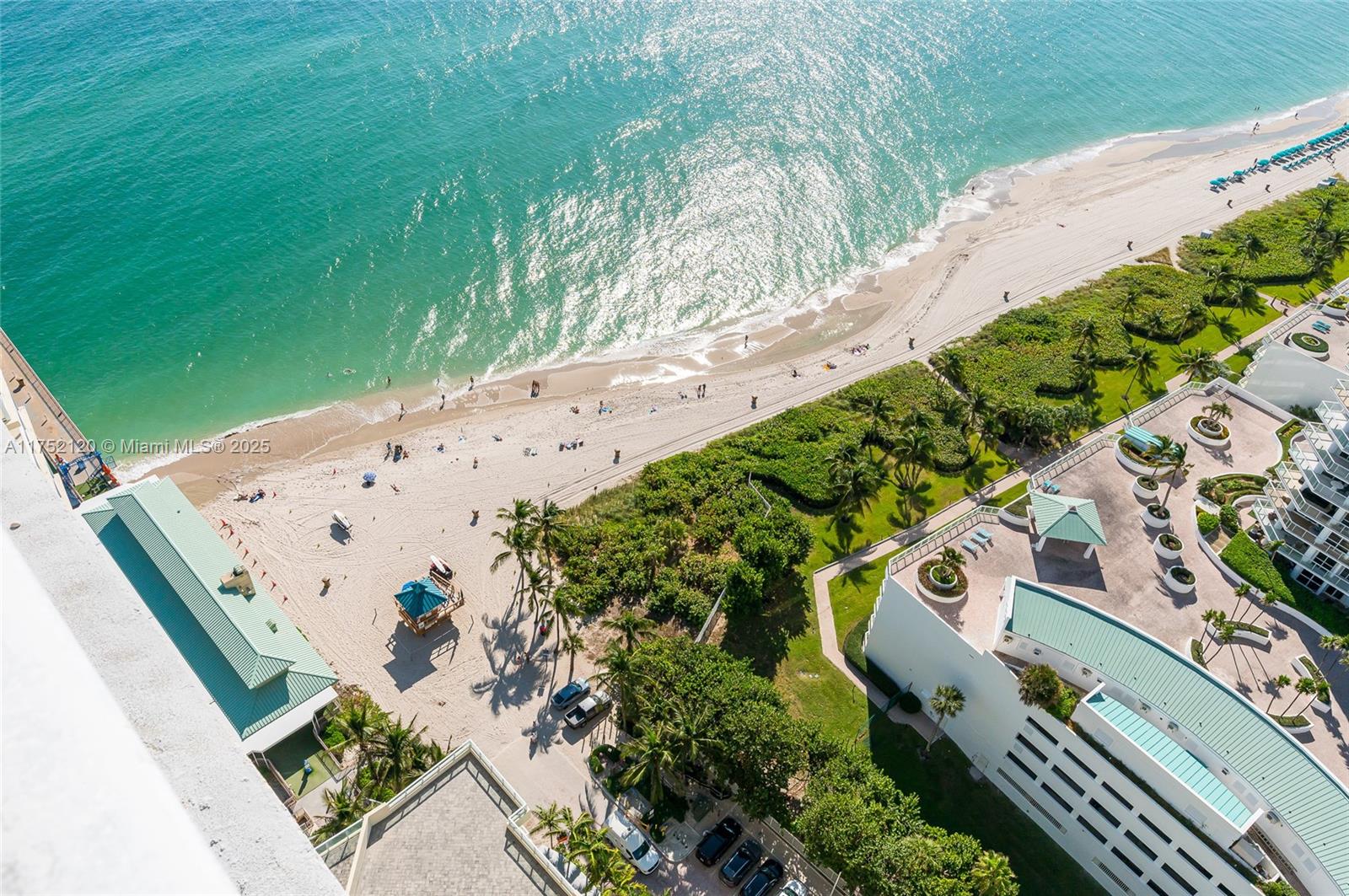 LA PERLA CONDO - Residential