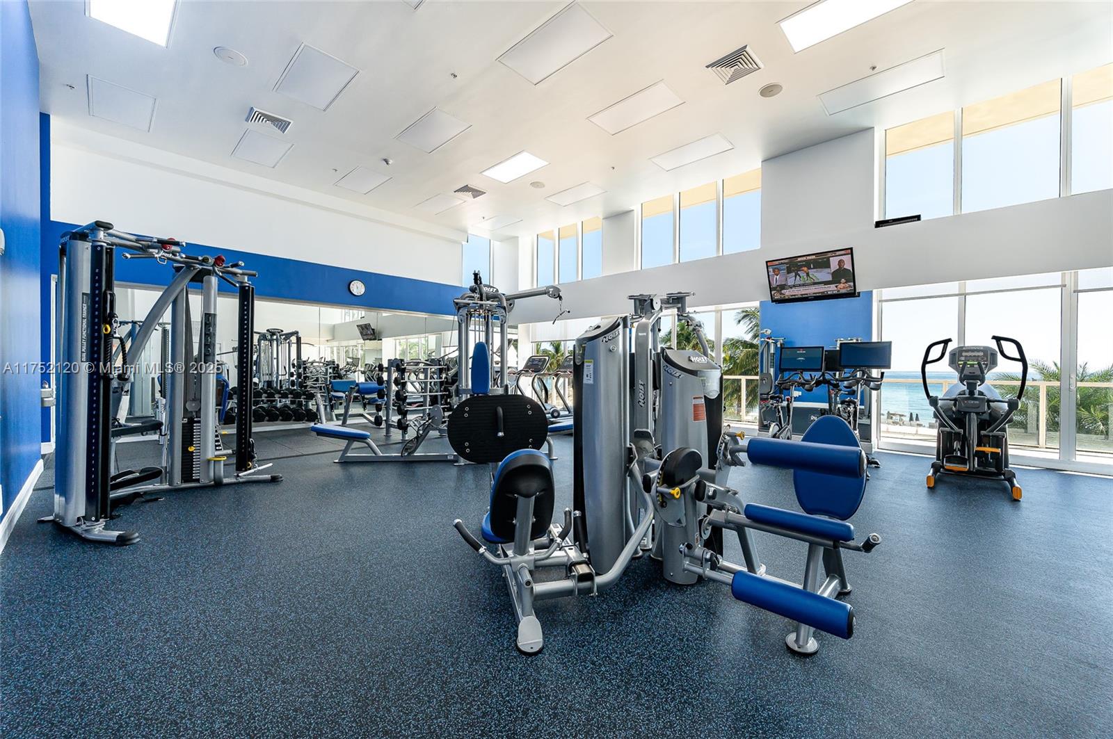 LA PERLA CONDO - Residential