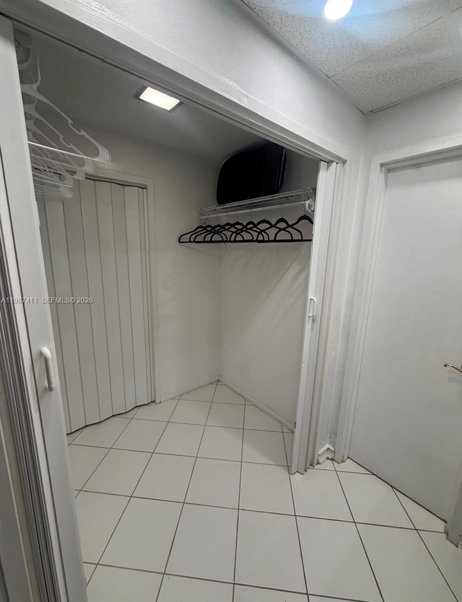 3505 S Ocean Dr 1018