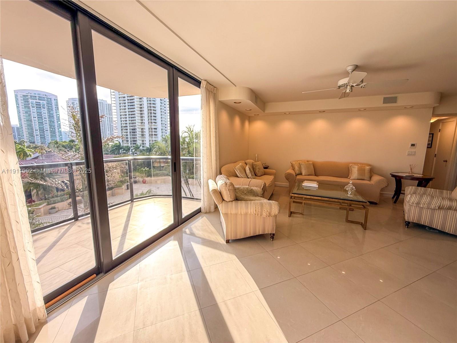 TURNBERRY ISLE SOUTH COND - Residential Lease