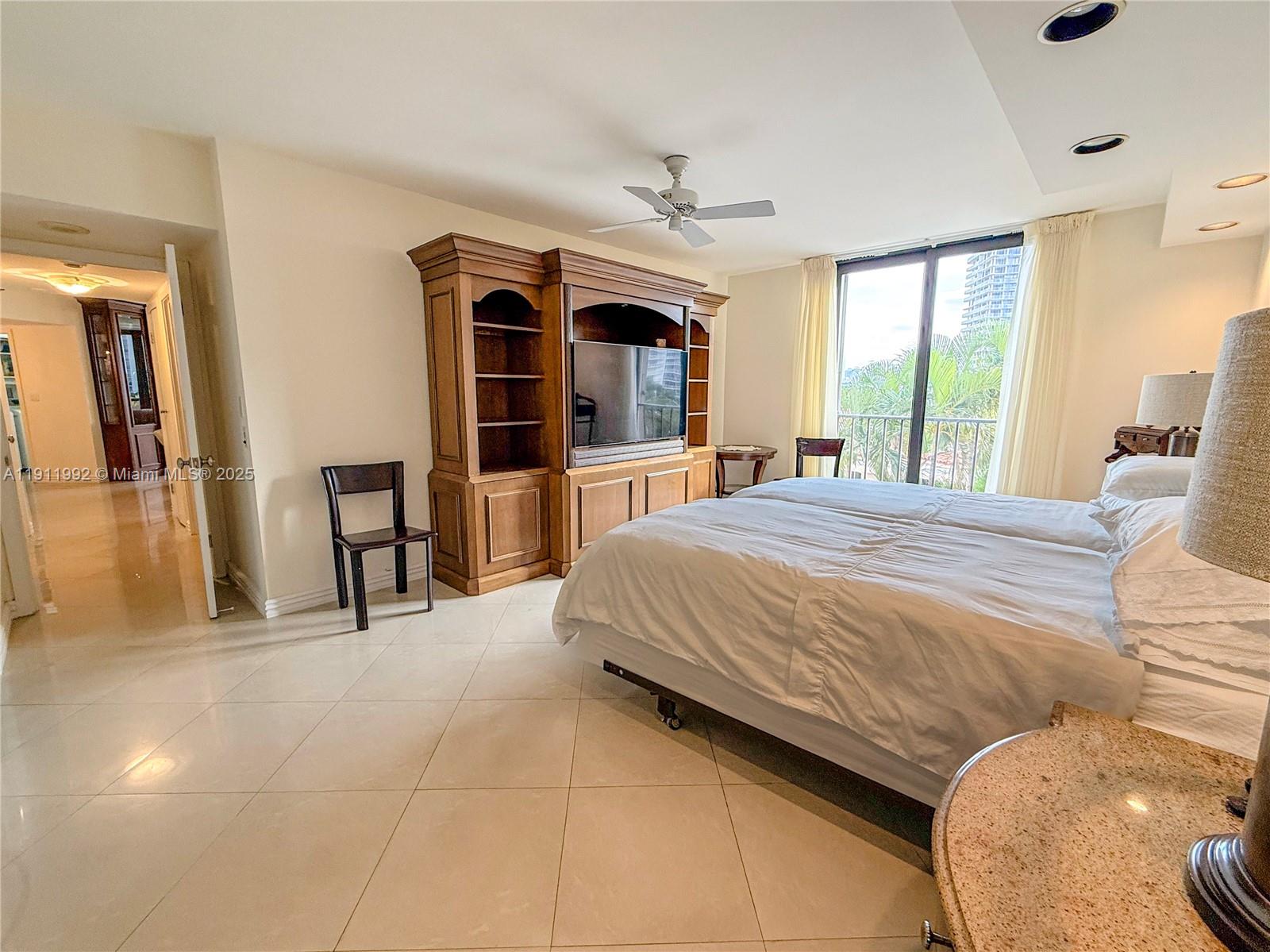 TURNBERRY ISLE SOUTH COND - Residential Lease