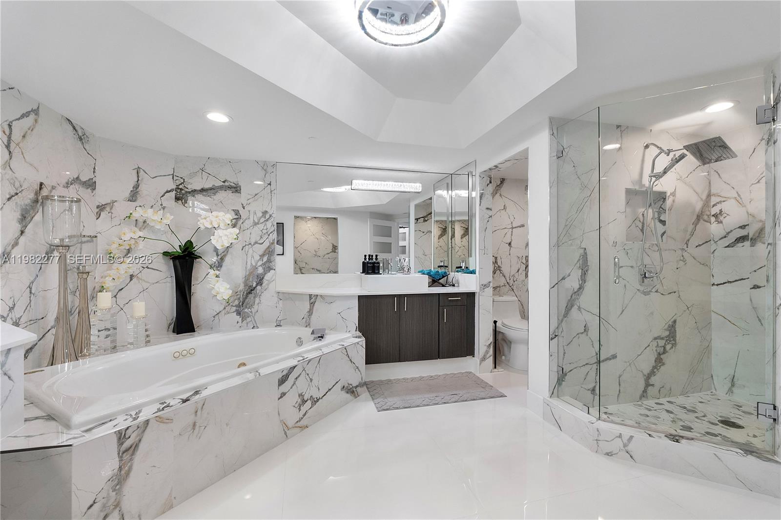 Williams Island - Residential