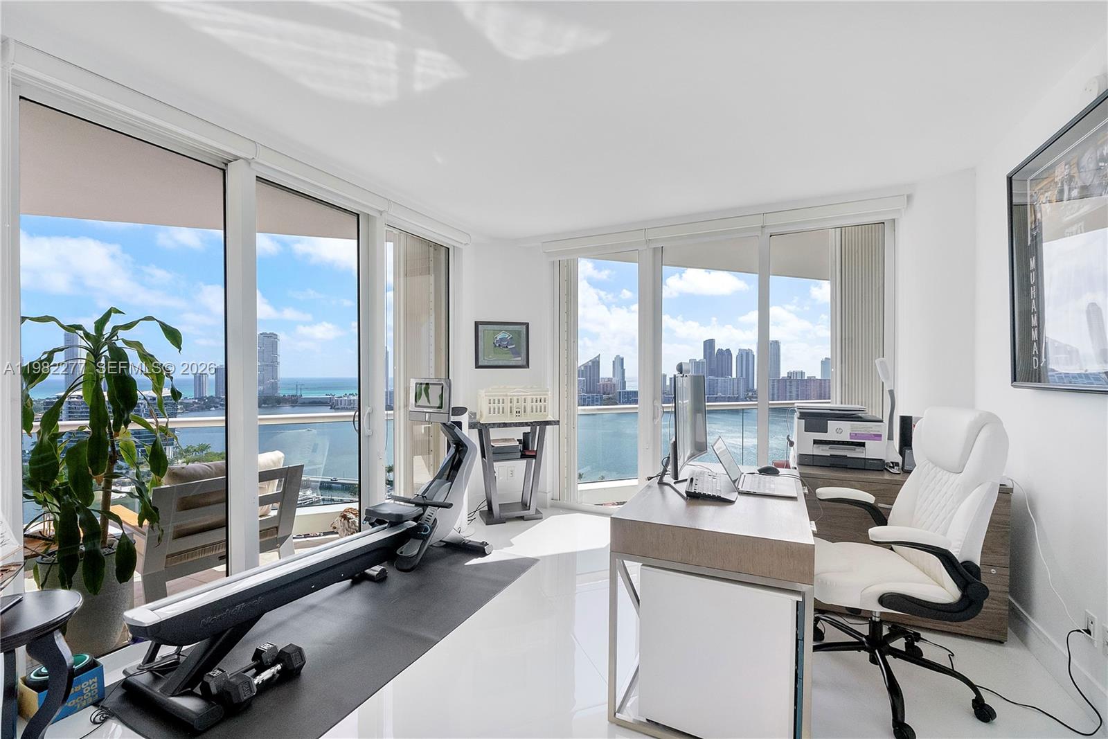 Williams Island - Residential