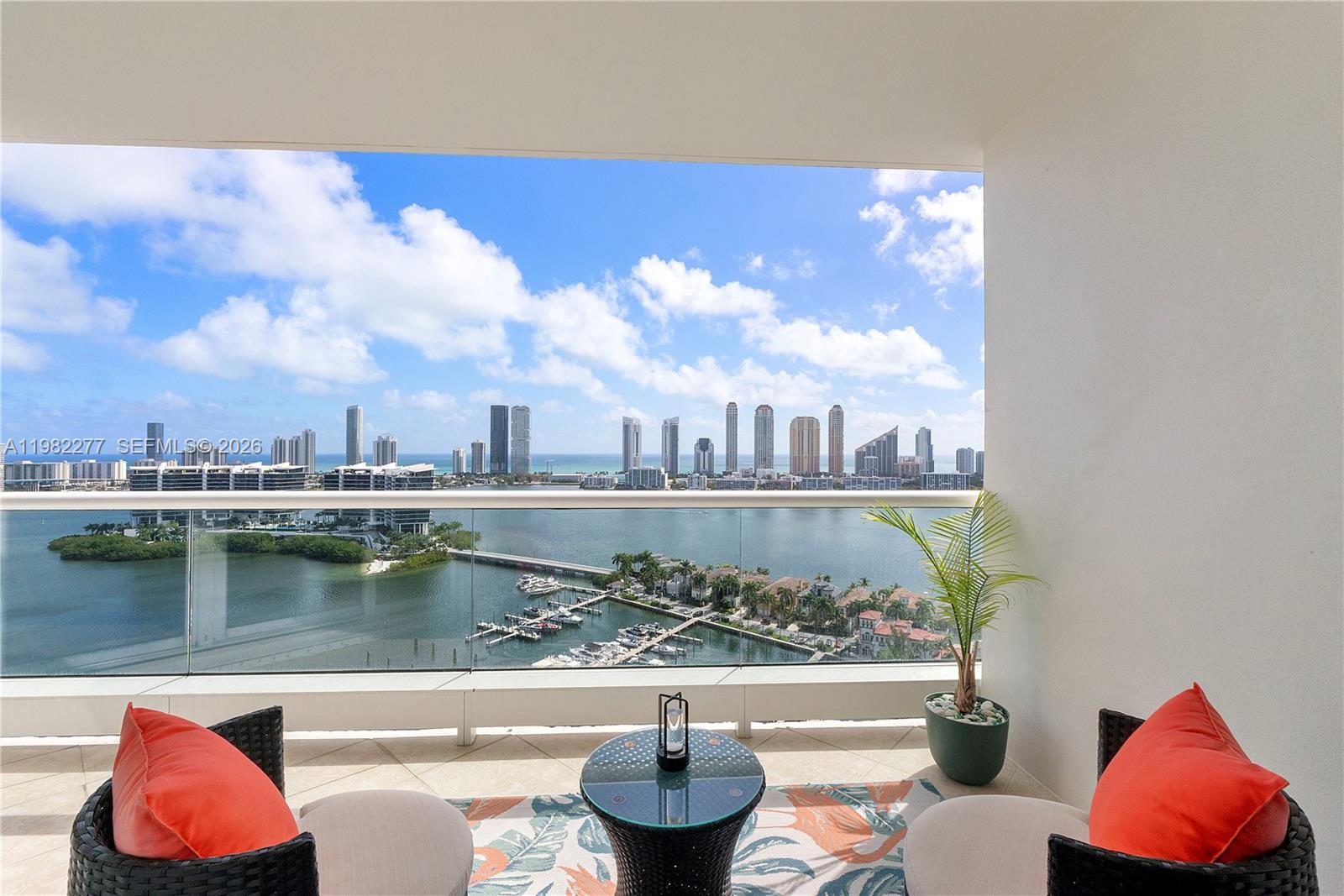 Williams Island - Residential