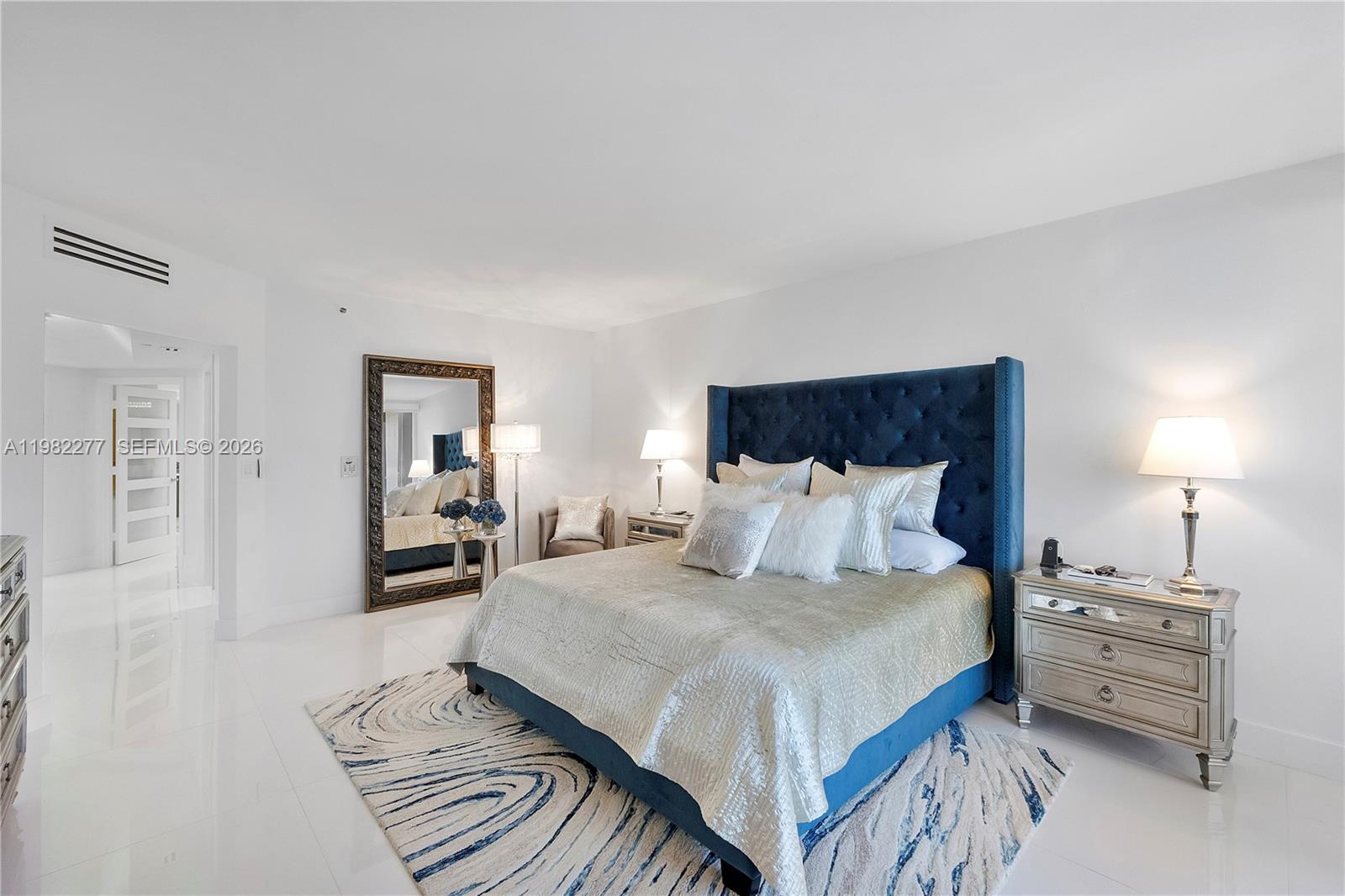 Williams Island - Residential