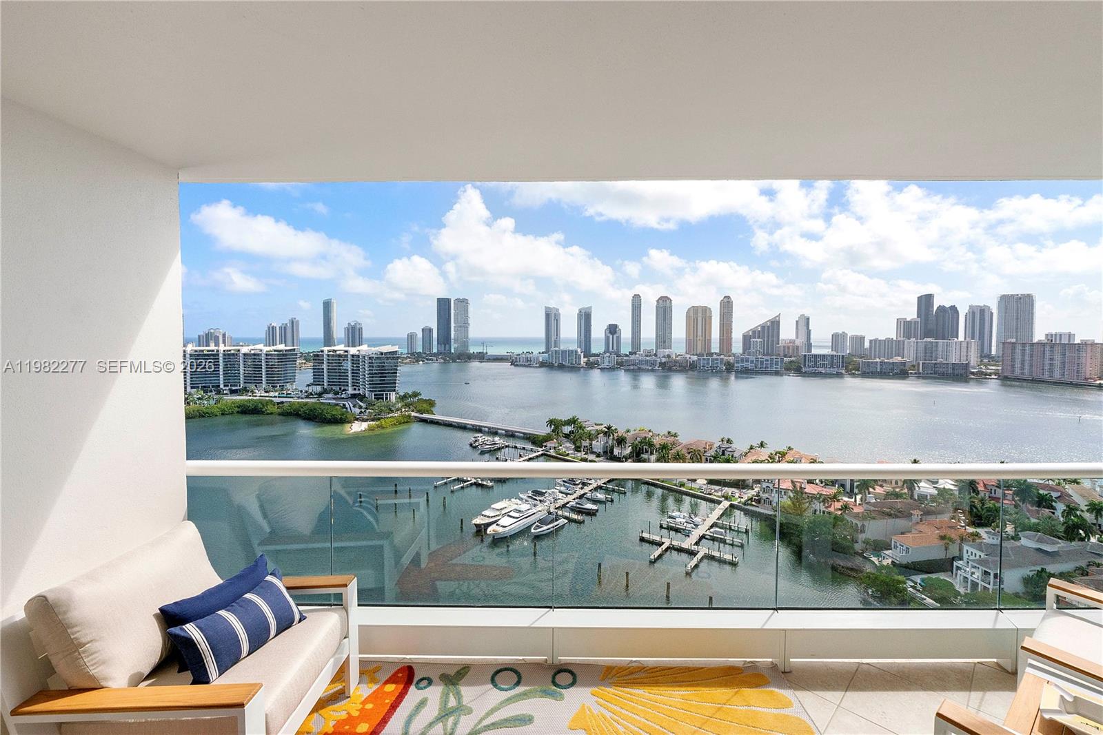 Williams Island - Residential