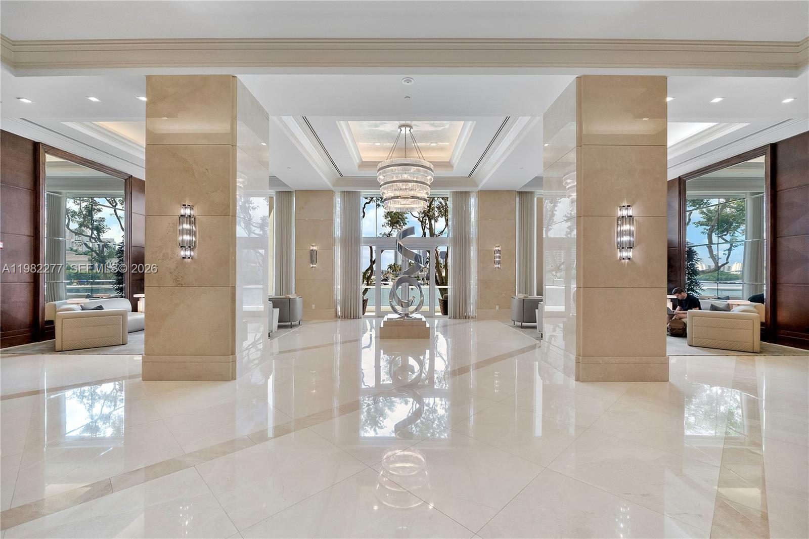 Williams Island - Residential