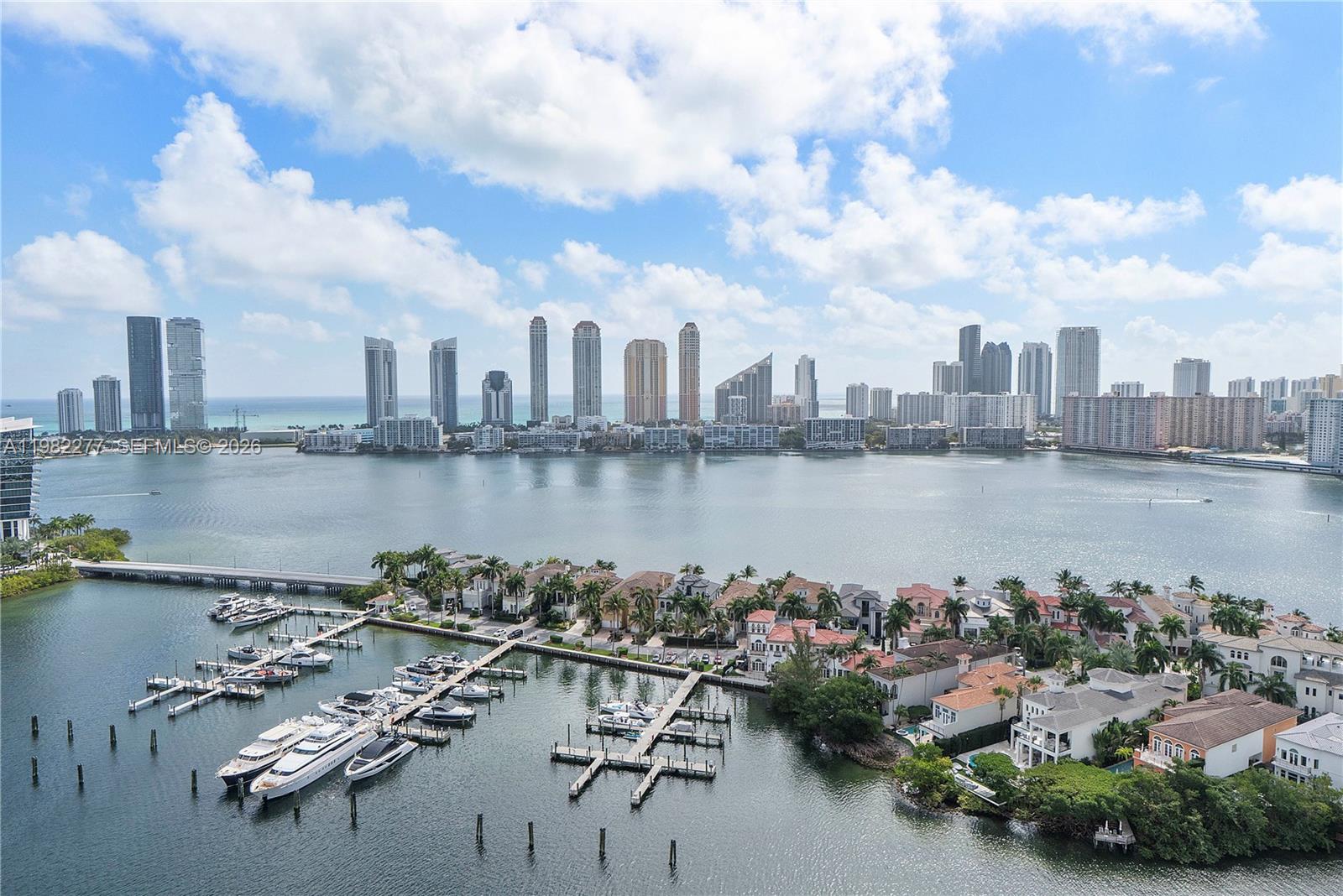 Williams Island - Residential