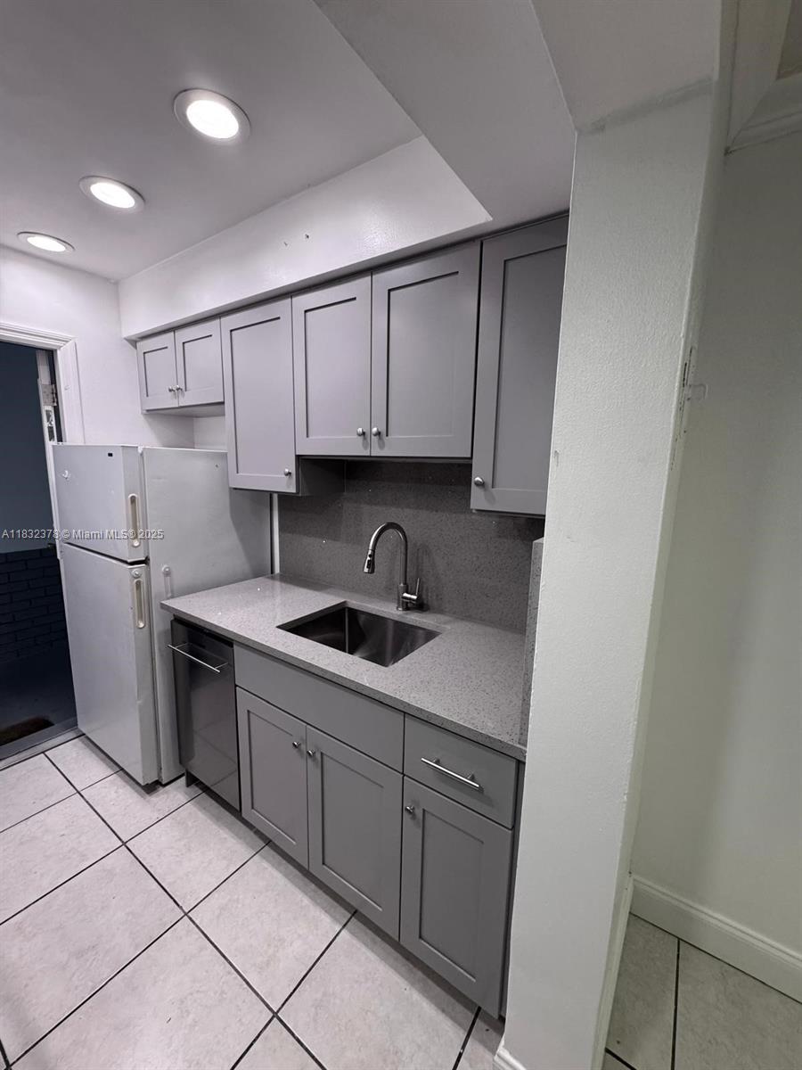 1431 S 14th Ave 105