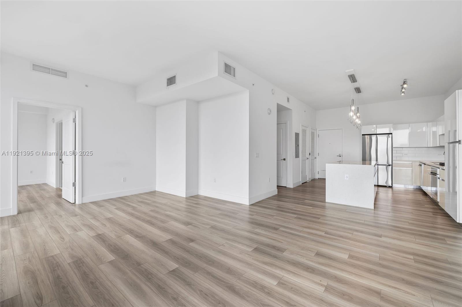 Slate Hallandale - Residential Lease