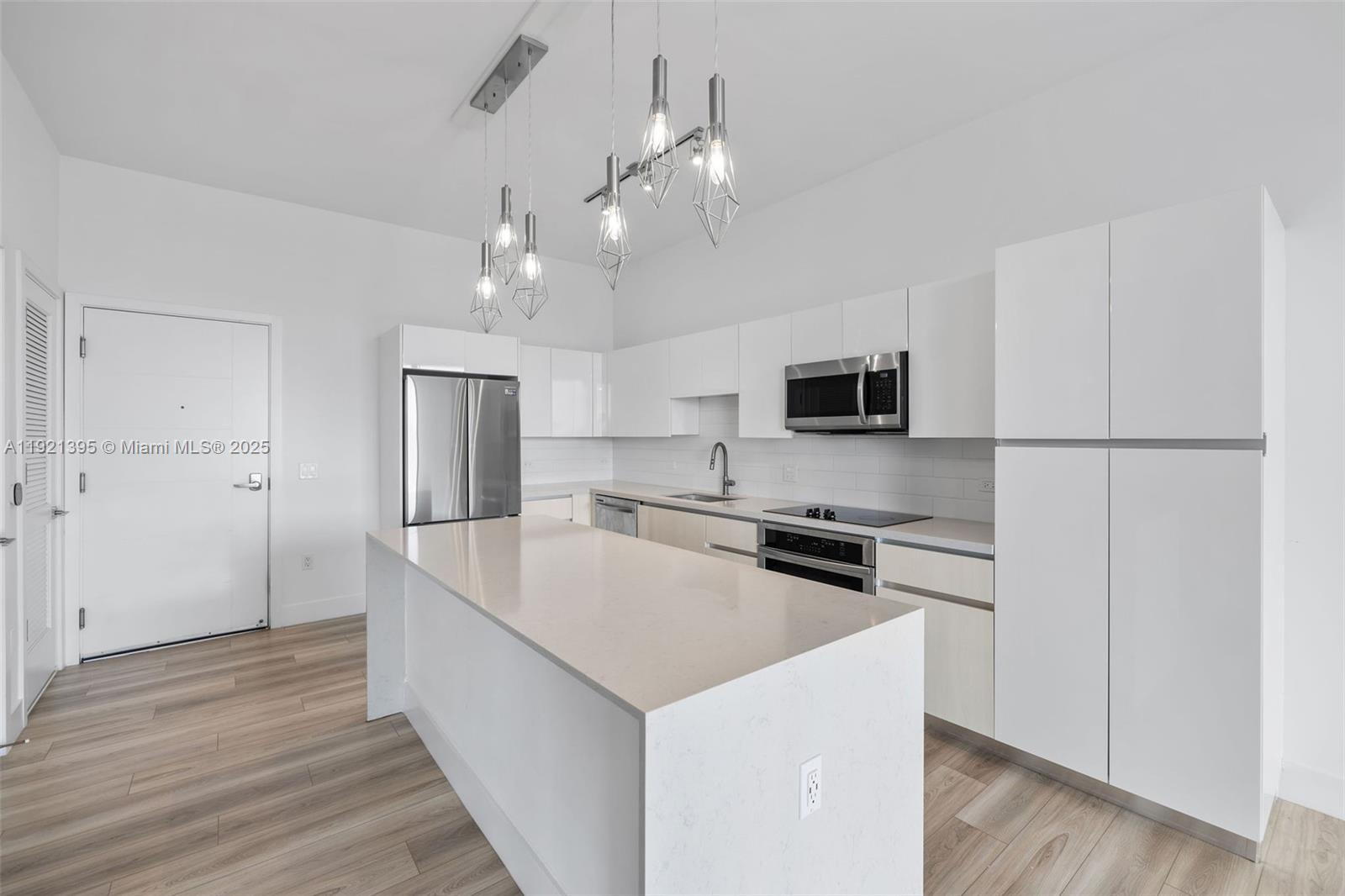 Slate Hallandale - Residential Lease