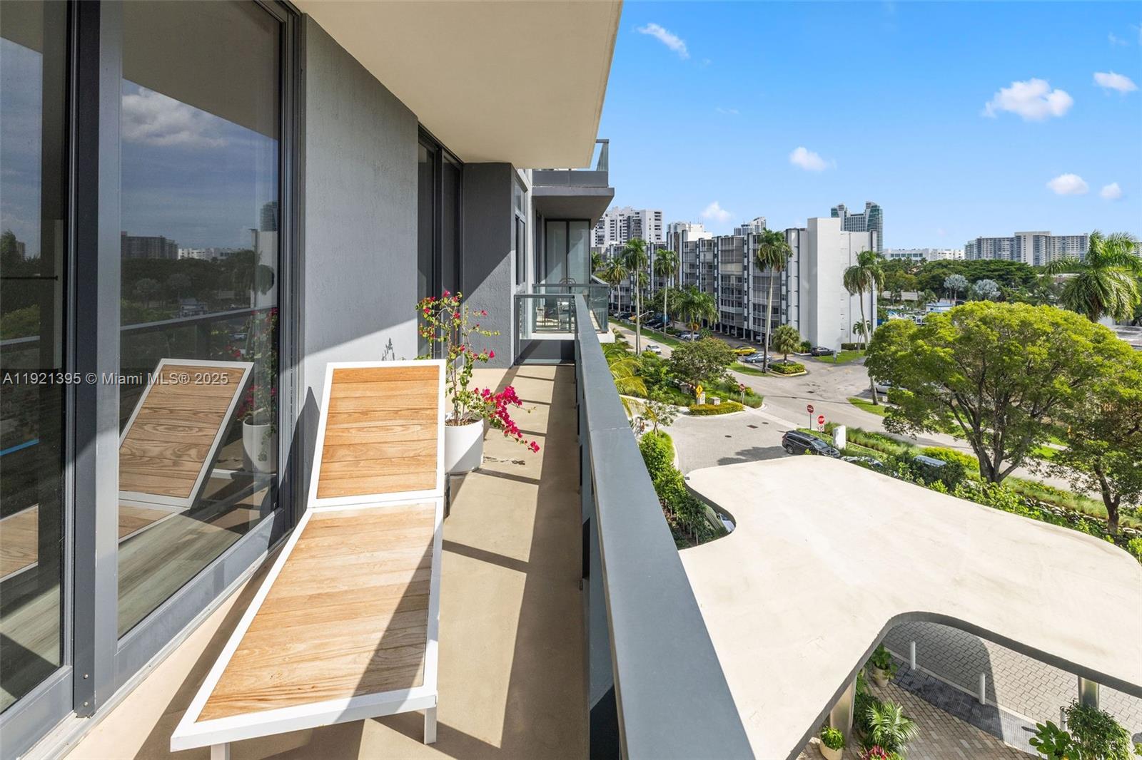 Slate Hallandale - Residential Lease