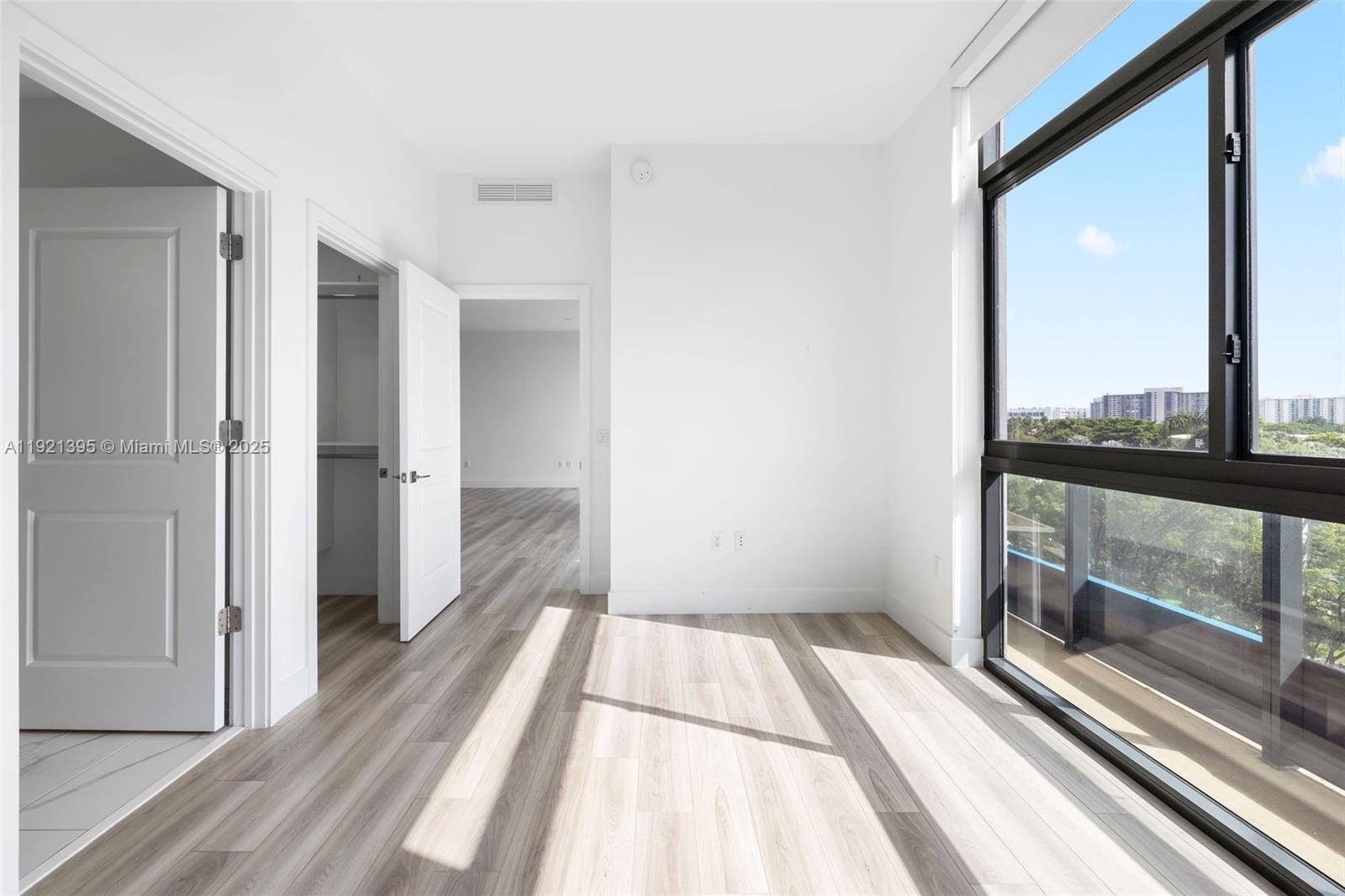 Slate Hallandale - Residential Lease