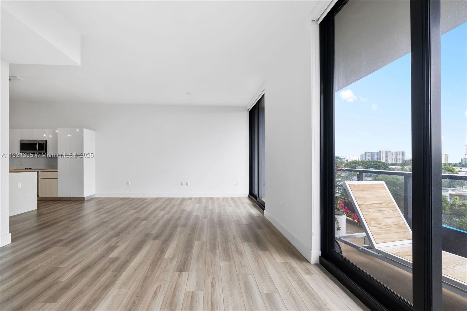 Slate Hallandale - Residential Lease