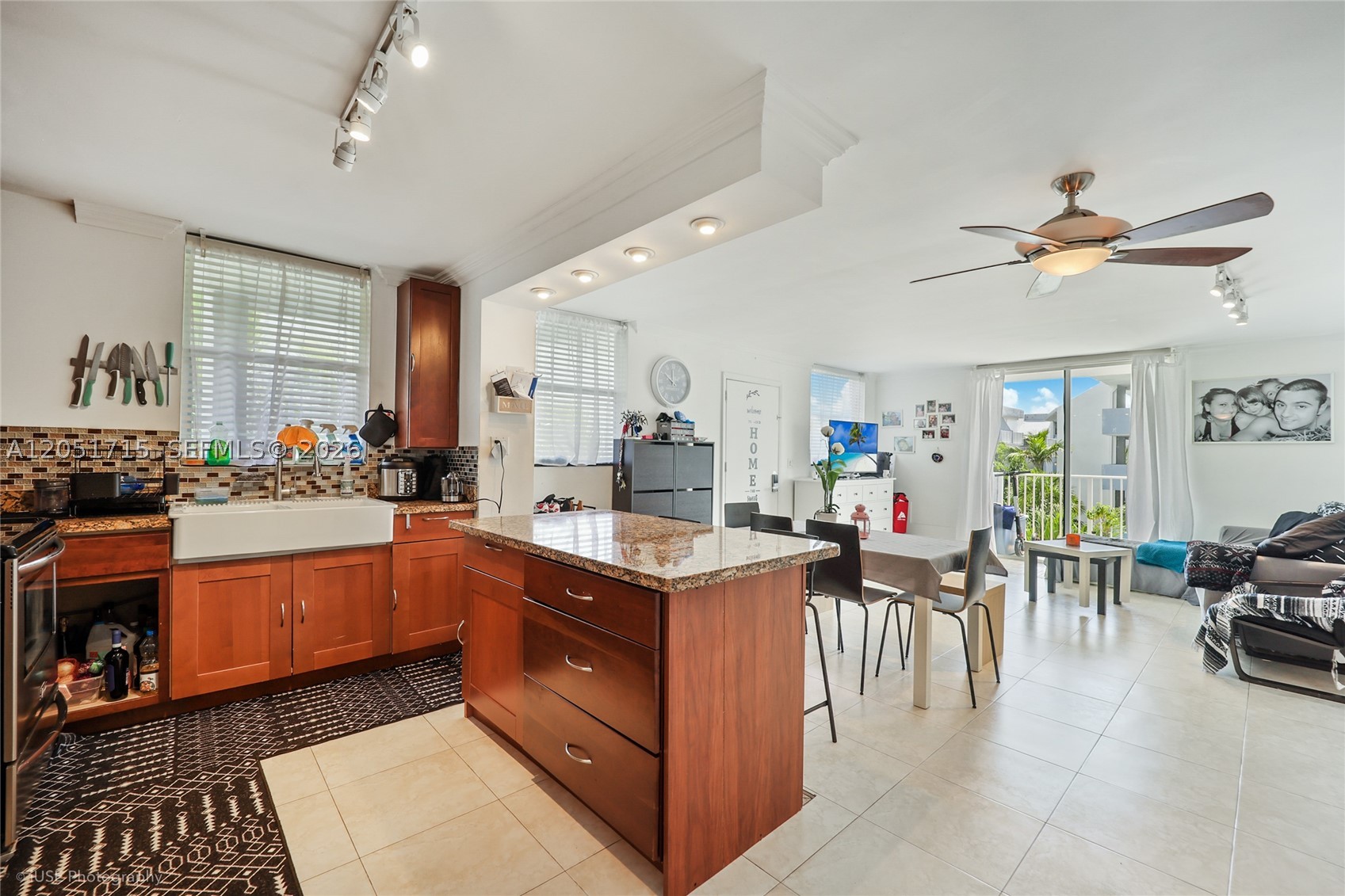 1801 S Treasure Dr 421
