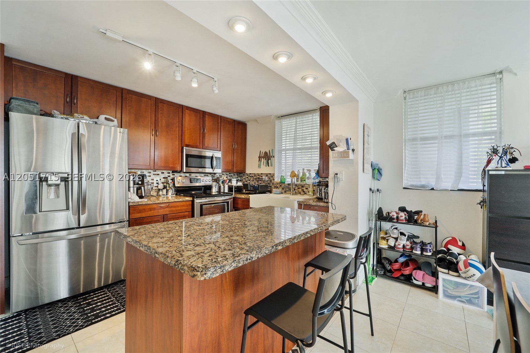 1801 S Treasure Dr 421