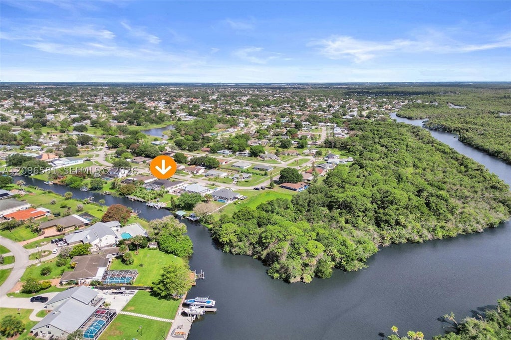 Photo of 464 NE Cornwall Avenue, Port St Lucie, FL 34983 (MLS # A12096581)