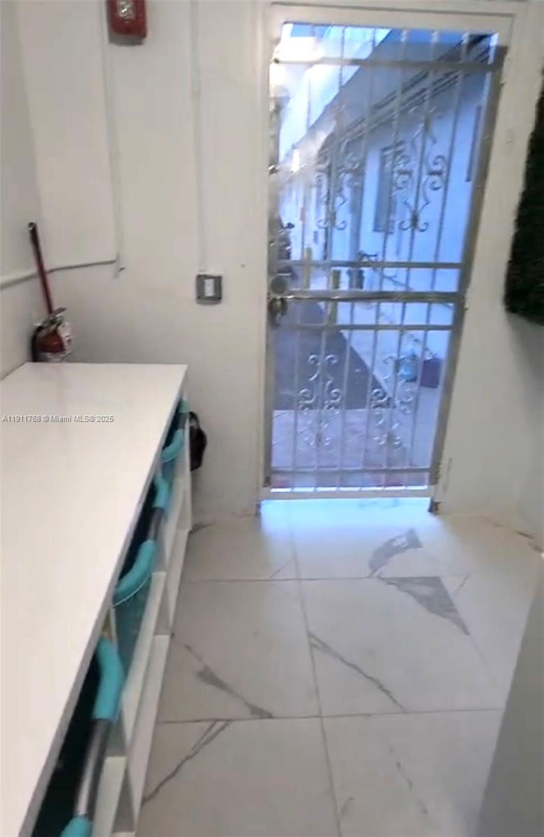 ISLE OF NORMANDY MIAMI VI - Residential Lease