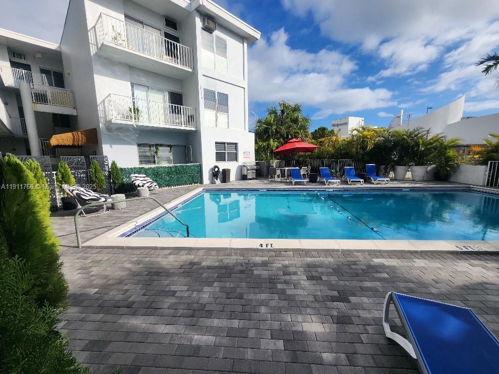 ISLE OF NORMANDY MIAMI VI - Residential Lease