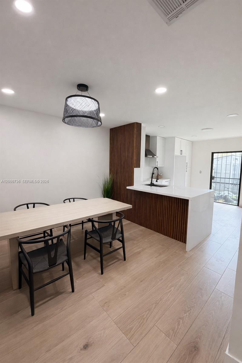 KENLAND COURT - Residential Lease