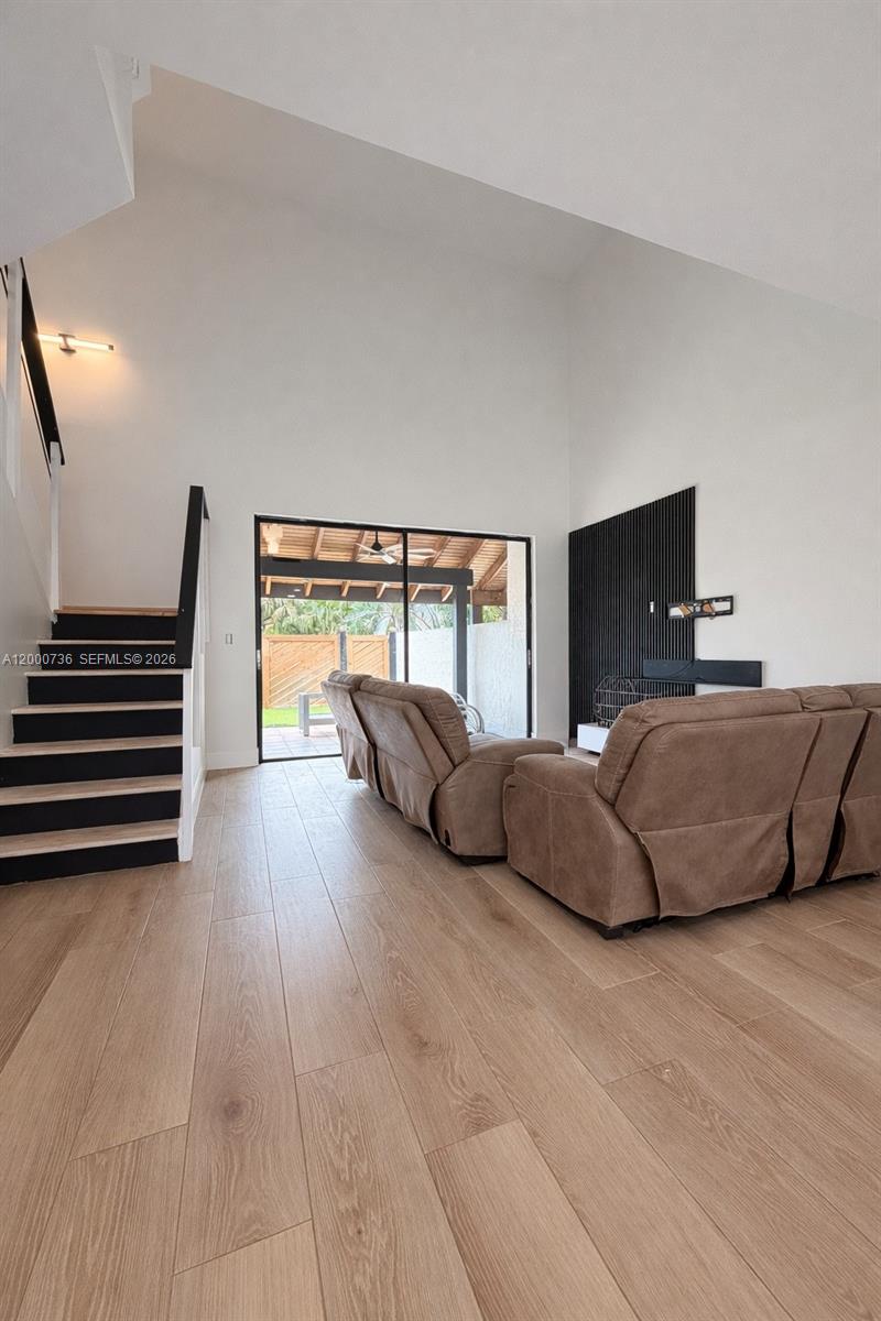 KENLAND COURT - Residential Lease