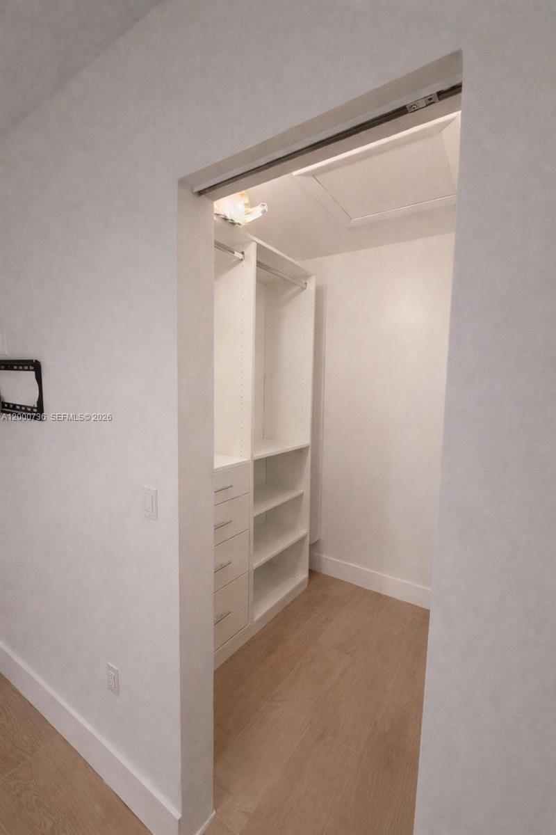 KENLAND COURT - Residential Lease