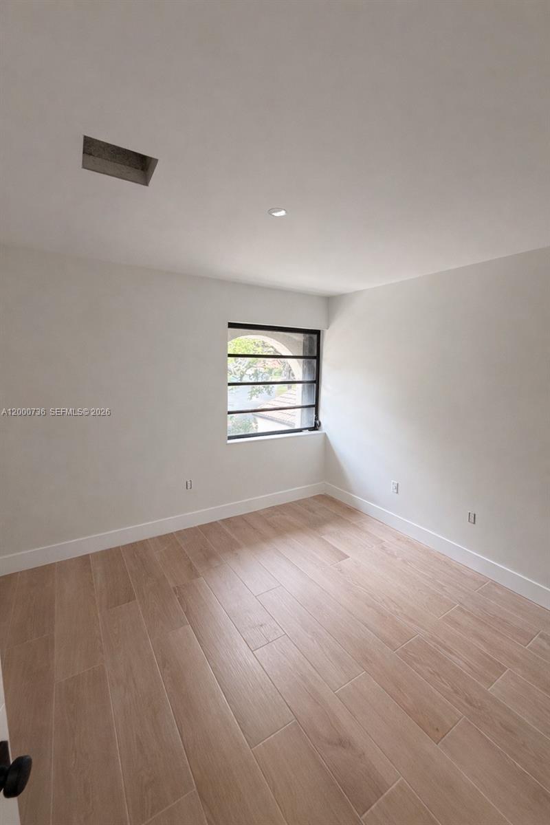 KENLAND COURT - Residential Lease