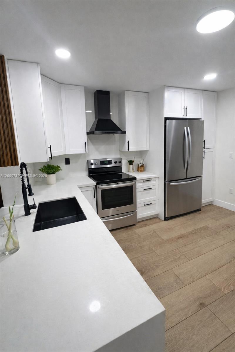 KENLAND COURT - Residential Lease