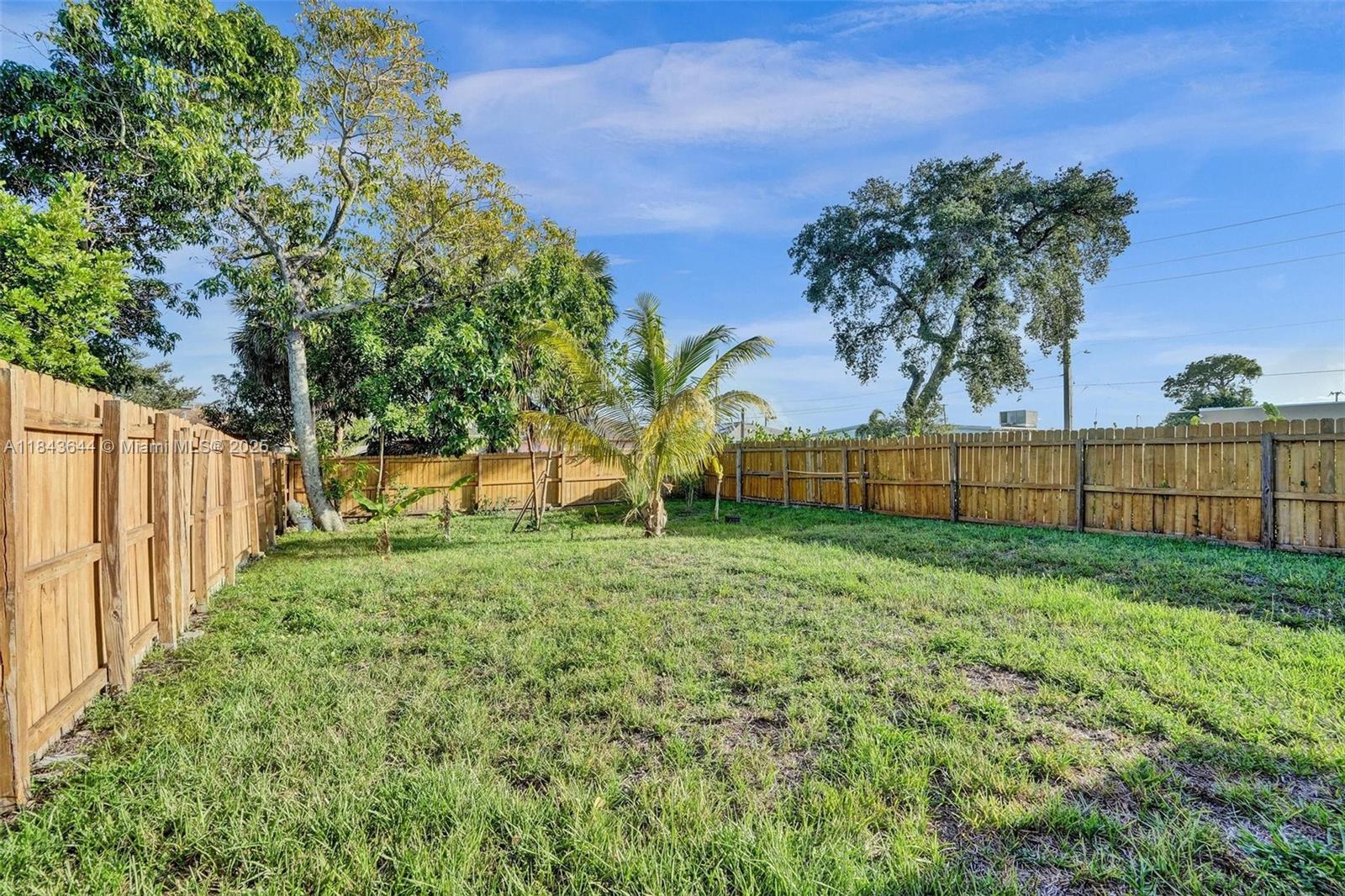 OAKLAND PARK SECOND ADD - Residential