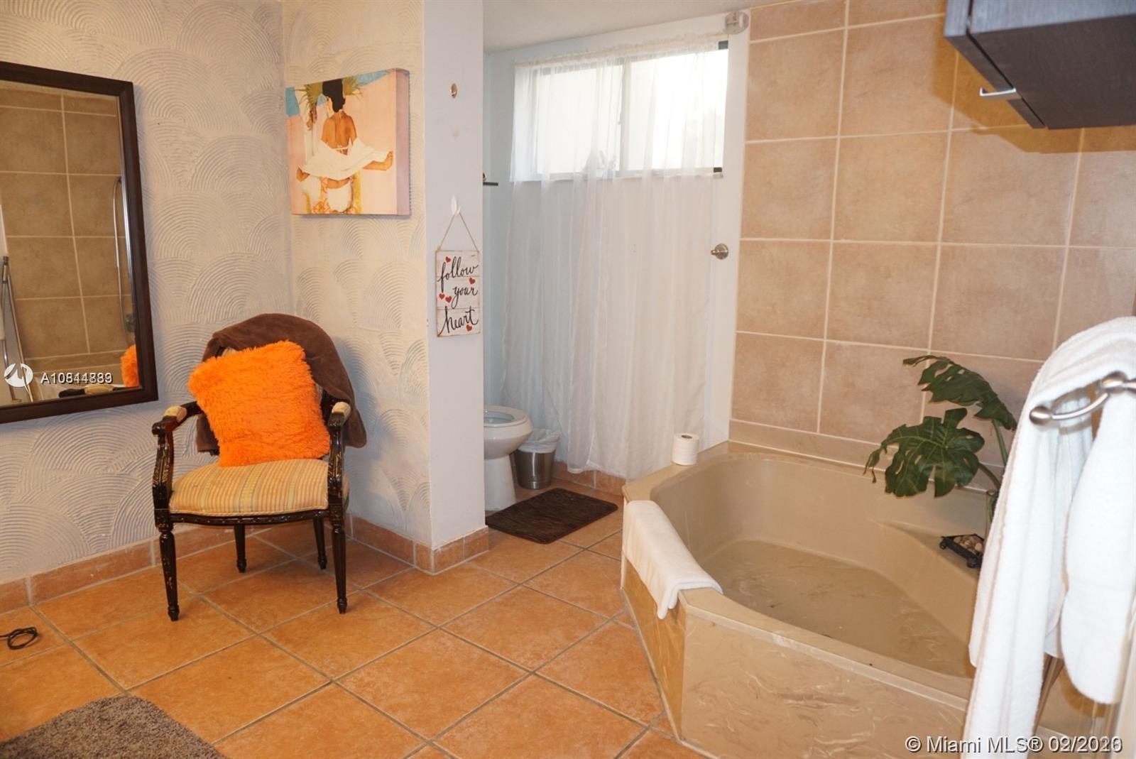 SUMMERTREE VILG CALIF CL - Residential Lease