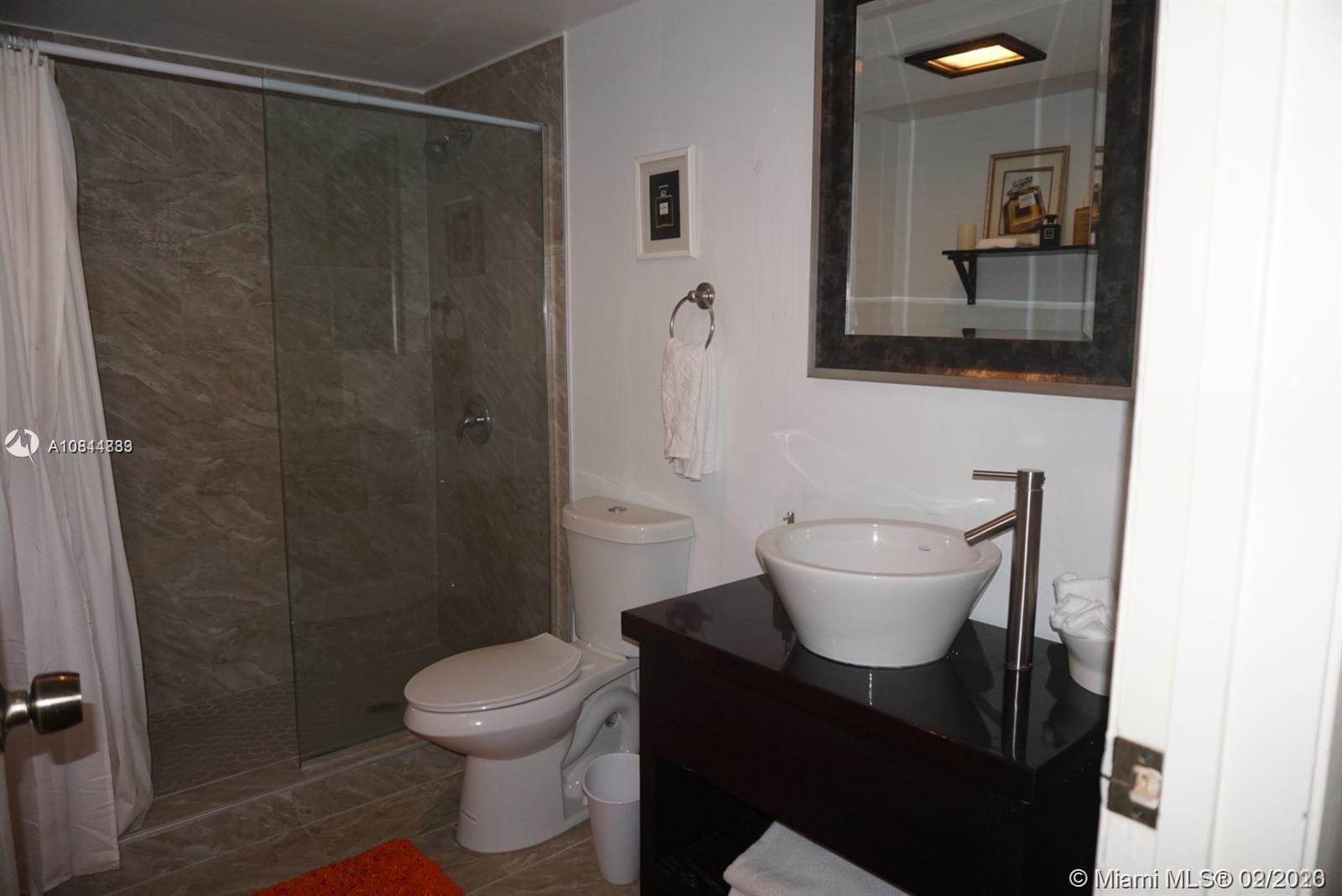 SUMMERTREE VILG CALIF CL - Residential Lease