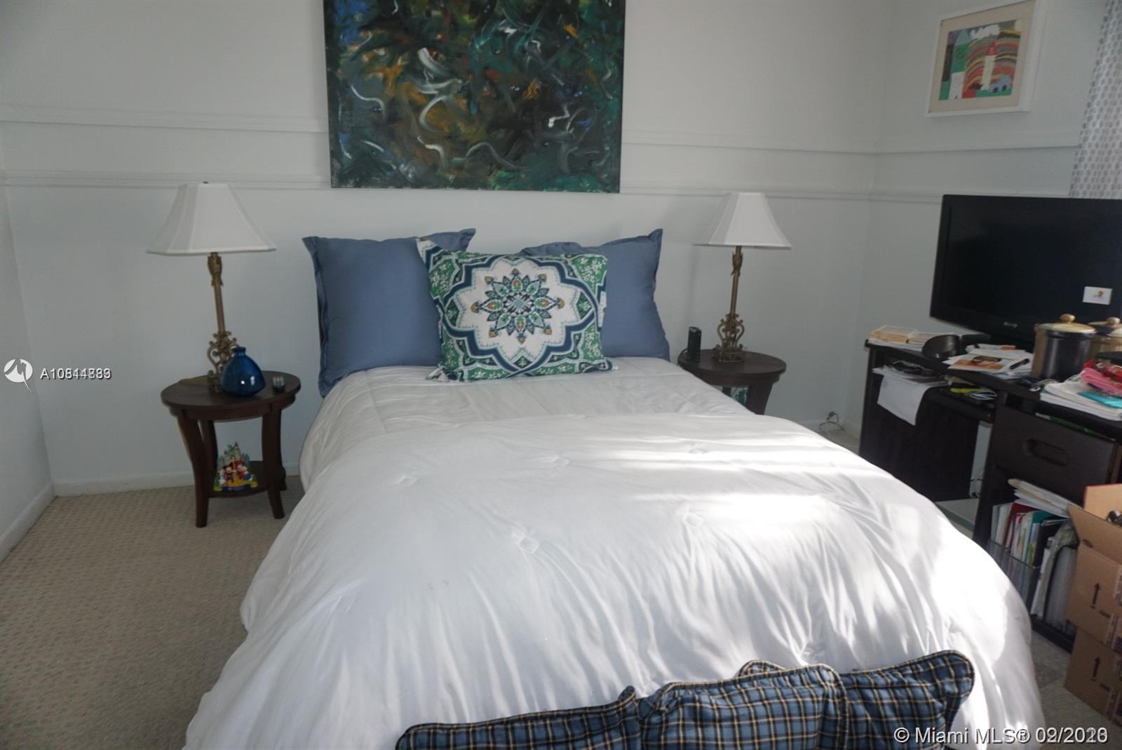 SUMMERTREE VILG CALIF CL - Residential Lease