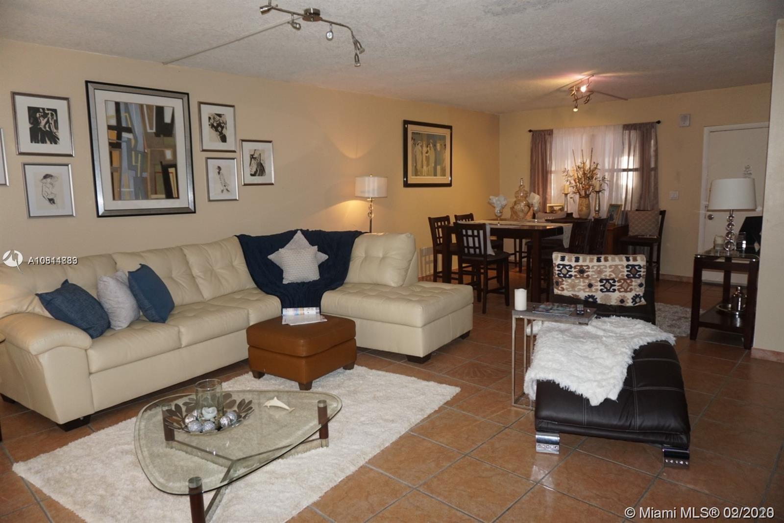 SUMMERTREE VILG CALIF CL - Residential Lease